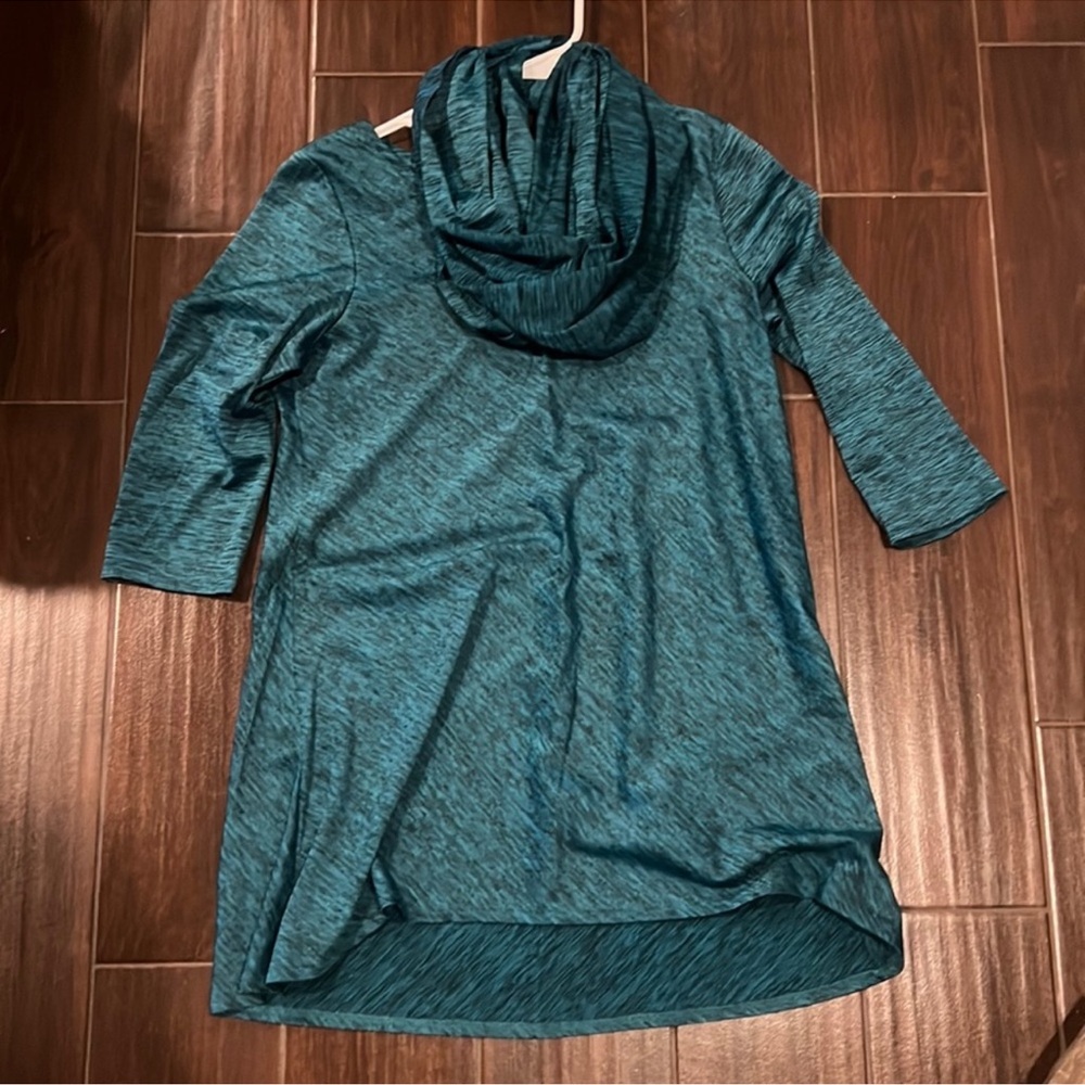 Hannah brand 3/4 length sleeve women’s small blouse